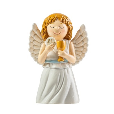 Estatueta de anjo com vestido branco e asas segurando cálice dourado e hóstia com 