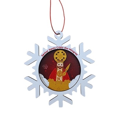 ornamento em forma de floco de neve com imagem do Senhor Santo Cristo dos Milagres