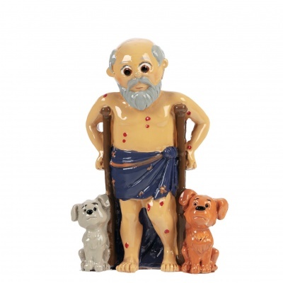 Figura decorativa de homem idoso com cães em cerâmica