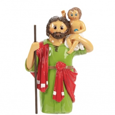 Figura decorativa de homem com túnica verde e manto vermelho segurando menino no ombro.