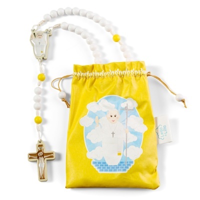 Terço com saco amarelo com imagem religiosa e cruz