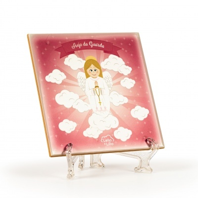 Quadro com anjo da guarda em fundo vermelho com nuvens e estrelas.