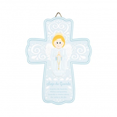 Cruz decorativa azul clara com anjo a rezar e oração em português