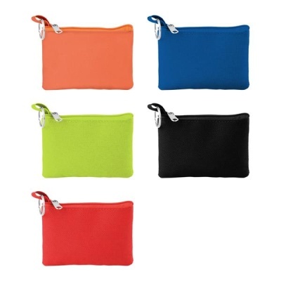 Cinco bolsas pequenas retangulares coloridas com fecho e argola prateada