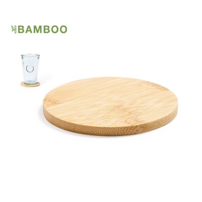 tábua redonda de bambu com copo em suporte de bambu