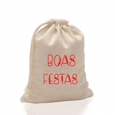 Saco de tecido bege com cordão e texto vermelho BOAS FESTAS