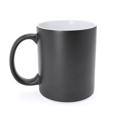 Caneca de cerâmica preta com interior branco