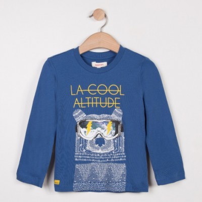 Camisola azul infantil com desenho de urso e texto 'LA COOL ALTITUDE'