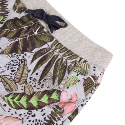 Calças com padrão de folhas coloridas e cós com cordão