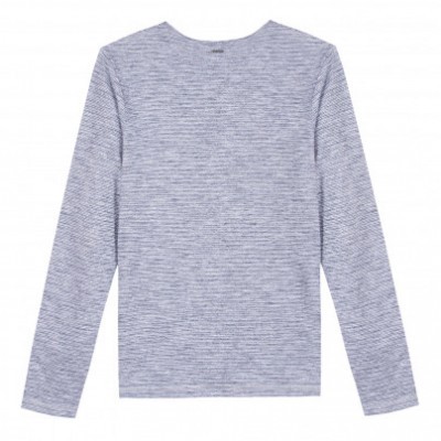 Camisola cinza de manga comprida com riscas brancas e gola redonda