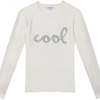 Camisola branca com texto prateado 'cool'