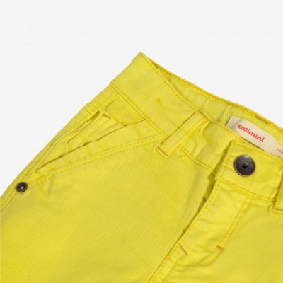 Calças amarelas em algodão com botão preto e etiqueta 'catimini'