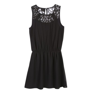 Vestido feminino preto com detalhe rendado na parte superior