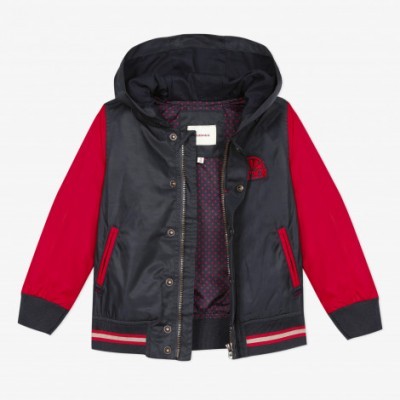 Casaco infantil preto e vermelho com capuz e logótipo THE NORTH FACE