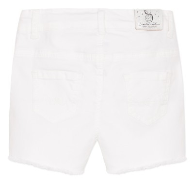 Calções de ganga brancos com bainha desfiada e etiqueta no cós