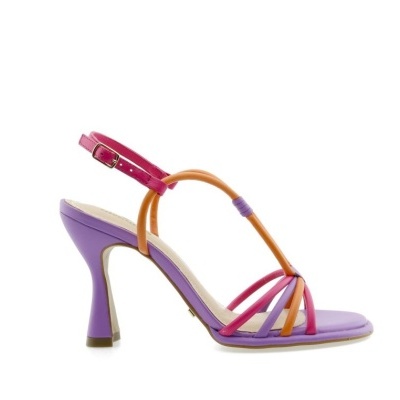 Sandália de salto alto colorida com tiras finas