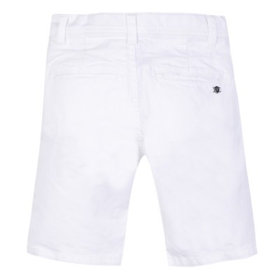Bermuda branca de algodão vista de trás com bolsos e logótipo