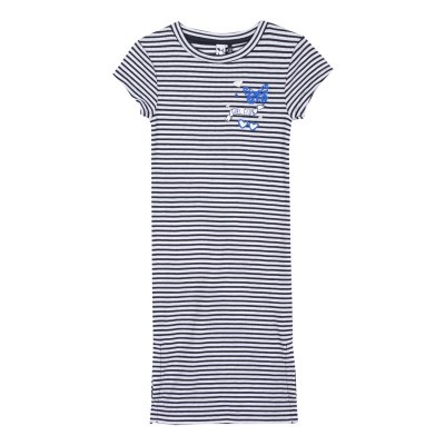 Vestido curto às riscas branco e azul com estampa de borboleta e texto.