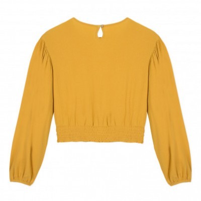 Blusa mostarda de mulher com mangas compridas e fecho em gota nas costas