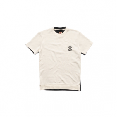 T-shirt branca com logo e detalhes pretos