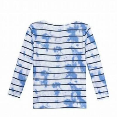 Camisola de manga comprida com riscas pretas e manchas azuis