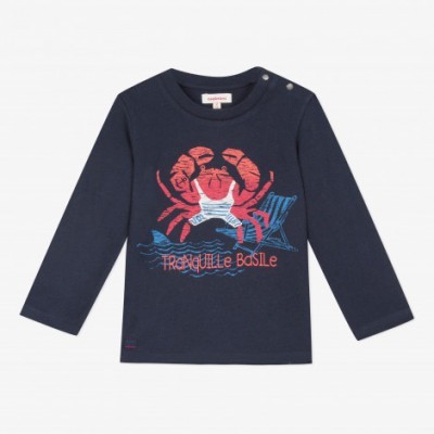 Camisola azul escuro para criança com estampa de caranguejo e texto