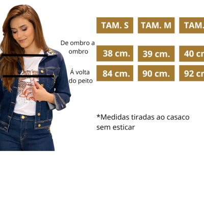 Casaco de ganga azul com medidas de tamanhos S, M e L em tabelas destacadas ao lado