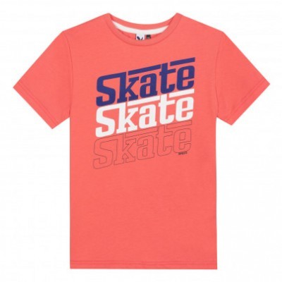 T-shirt coral com estampado da palavra Skate em azul, branco e laranja