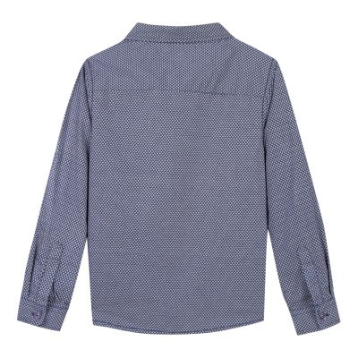 Camisa azul de manga comprida com padrão geométrico vista por trás