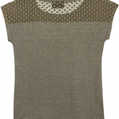 Camiseta feminina cinza com renda floral na parte superior