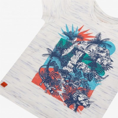 T-shirt branca com estampagem colorida de animais e plantas