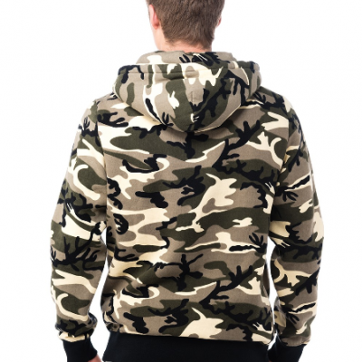 Sweatshirt com capuz padrão camuflado vista de costas