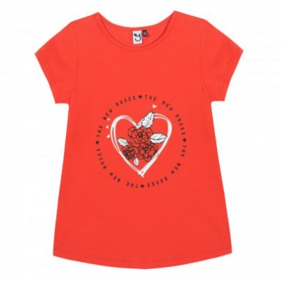 T-shirt vermelha com estampa central de coração e rosas