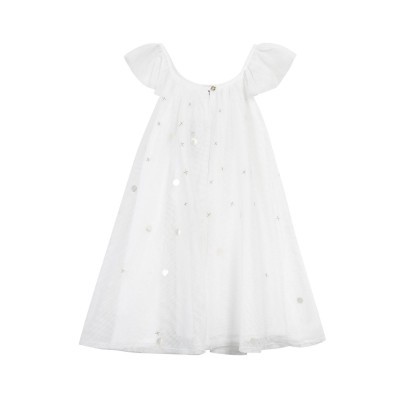 Vestido branco infantil com pequenas lantejoulas prateadas