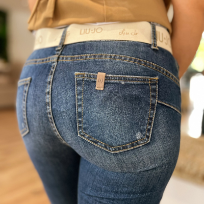 Calças de ganga azul escuro com cinto branco Liu Jo