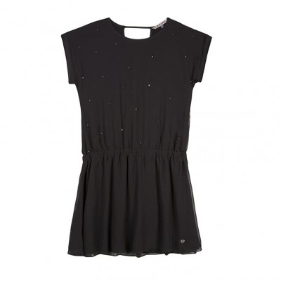 Vestido curto preto com pequenos detalhes brilhantes e cintura franzida