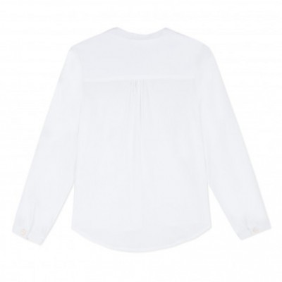 Camisa branca de manga comprida vista de trás