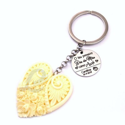 Porta-Chaves Coração + Medalha Personalizada "O teu primeiro dia da Mãe como Avó"