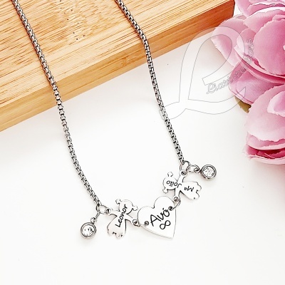 Colar c/ coração Avó+ silhuetas personalizadas c/ nome