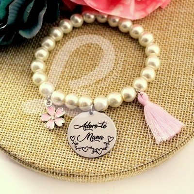 Pulseira elástica de pérolas e medalha personalizada "Adoro-te Mana"