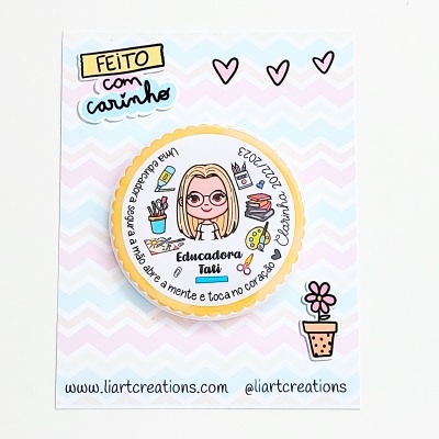 Crachá personalizado  Educadora/ Auxiliar