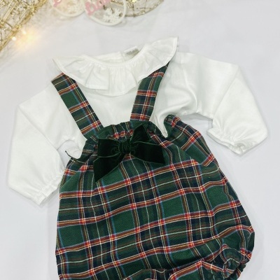 Conjunto bebé body branco com gola e calção aos quadrados verdes e alças com laço