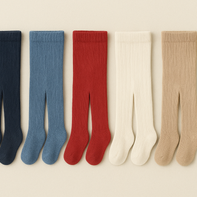Cinco pares de collants infantis de malha em várias cores