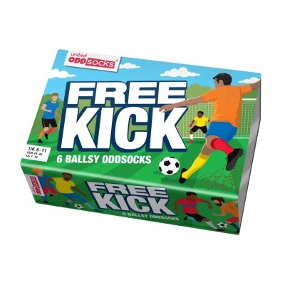Embalagem de meias United Odd Socks com tema futebol e texto Free Kick