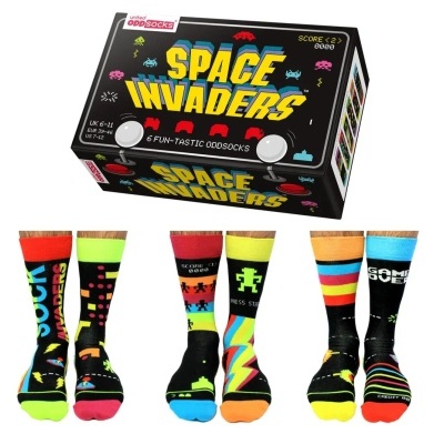 Caixa de meias Space Invaders com 6 pares de meias temáticas coloridas