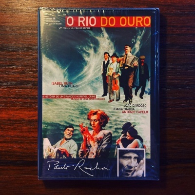 Capa de DVD do filme O Rio do Ouro com imagens de personagens e texto em português