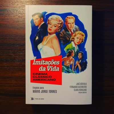 Capa de livro com ilustrações de personagens de cinema clássico americano e texto em português.