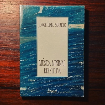 Capa de livro azul com texto branco 'Música Minimal Repetitiva'
