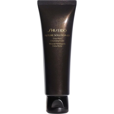 Tubo preto de produto de limpeza facial Shiseido Future Solution LX