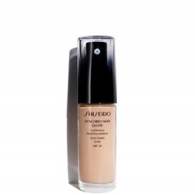 Frasco de base líquida Shiseido Synchro Skin Glow com tampa preta e transparente